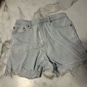 LEVI JEAN SHORTS